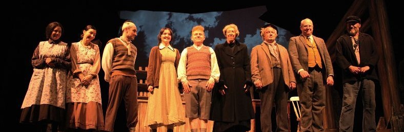Cast of Cripple of Inishmaan on stage