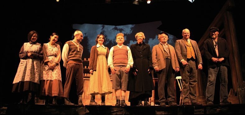 Cast of Cripple of Inishmaan on stage