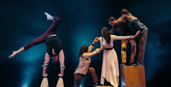 Sarab by the Palestinian Circus